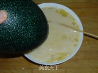 Stir-fried Leek with Emu Egg recipe