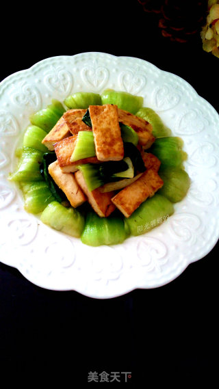 Stir-fried Tofu with Greens recipe