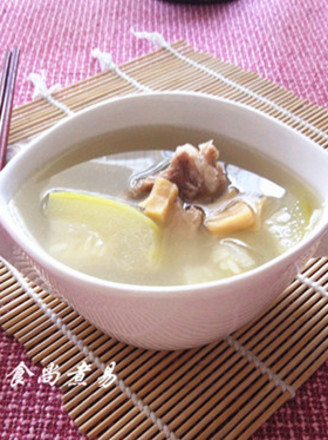 Scallop Ribs and Gourd Soup recipe