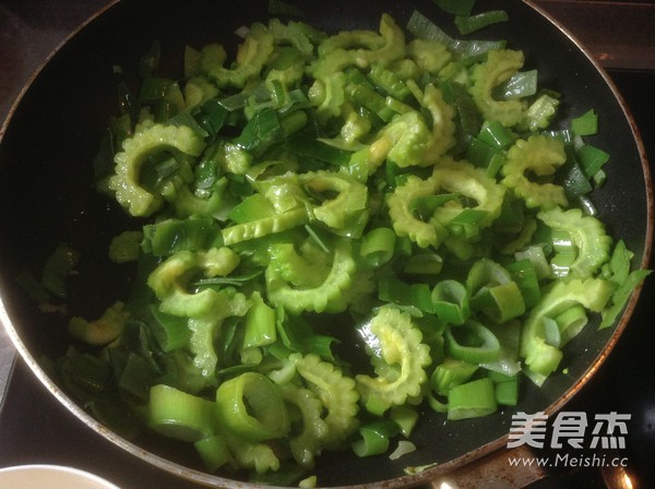 Fried Bitter Melon with Egg recipe