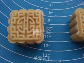 Cantonese Moon Cakes with Various Fillings recipe