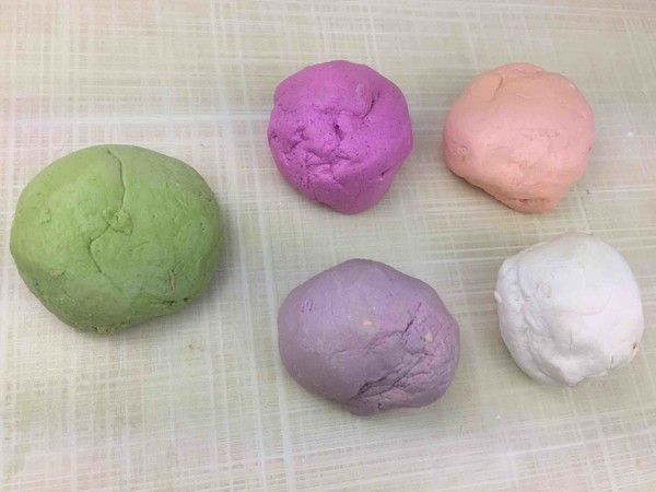 Colorful Glutinous Rice Balls recipe