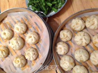 Chinese Cabbage Sausage Buns recipe