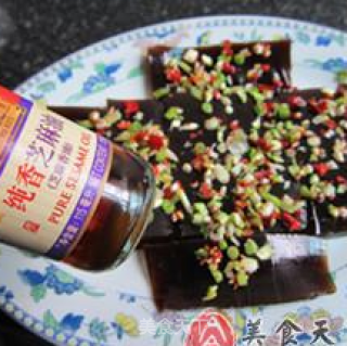 Garlic Rice Jelly with Sesame Oil recipe