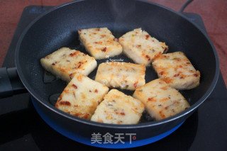 Cantonese New Year Morning Tea, Cantonese Shrimp and Carrot Cake recipe