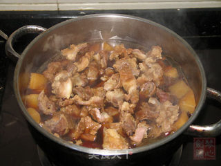 Braised Beef Brisket with Radish recipe