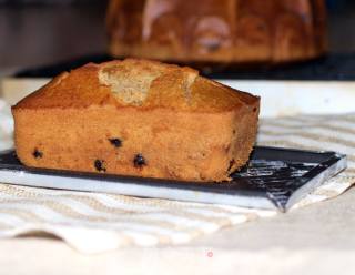 Here's A Less Oil Version of Elvis Pound Cake recipe