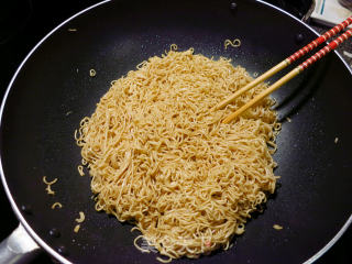 Fried Noodles with Bitter Gourd Pork Slices recipe