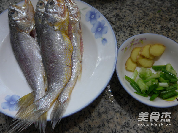 Braised Small Yellow Croaker recipe