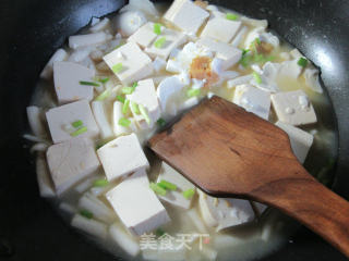 Boiled Tofu with Salted Duck Eggs, Seafood and Mushrooms recipe