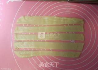 Roasted Apple Rosette Roll recipe