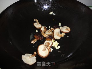 Braised Rapeseed with Mushrooms recipe