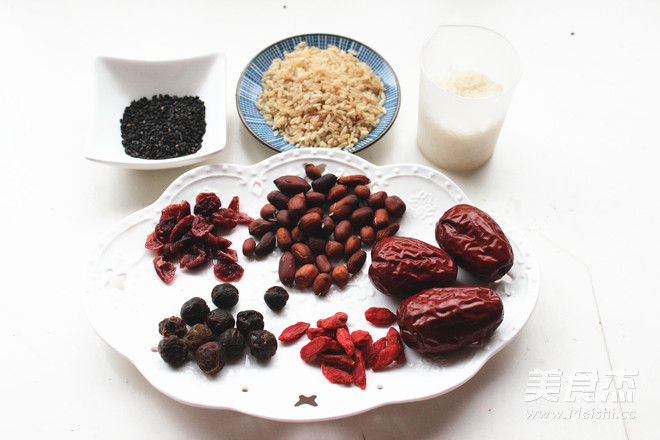 Dried Fruit and Mixed Grain Porridge recipe