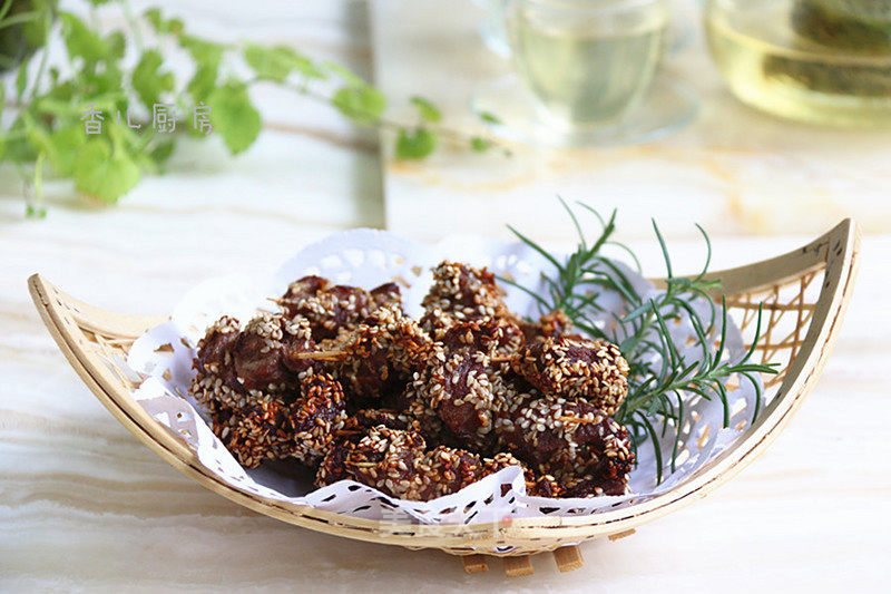 #aca烤明星大赛# Sesame Toothpick Beef recipe