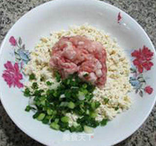 Tofu Balls with Thai Sweet and Spicy Sauce recipe