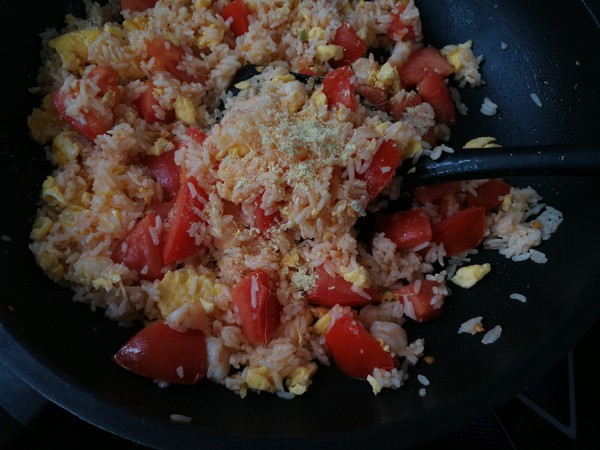 Fried Rice with Tomato, Shrimp and Egg recipe