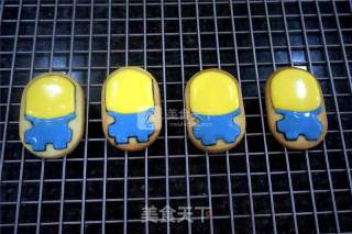 Little Yellow Man Icing Biscuits recipe