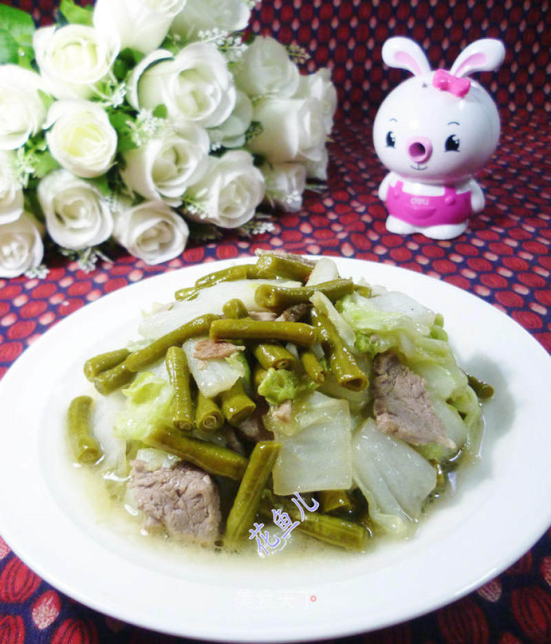 Stir-fried Chinese Cabbage with Lean Pork and Sour Beans recipe