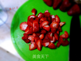 Strawberry Milkshake recipe