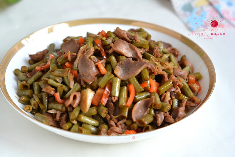 Stir-fried Chicken Gizzards with Capers recipe