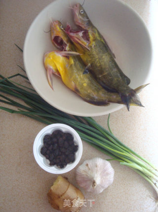 Steamed Yellow Bone Fish with Black Bean Sauce recipe