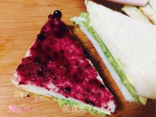 Avocado and Cheese Sandwich recipe
