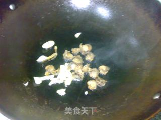 Braised Radish with Whole Shells recipe