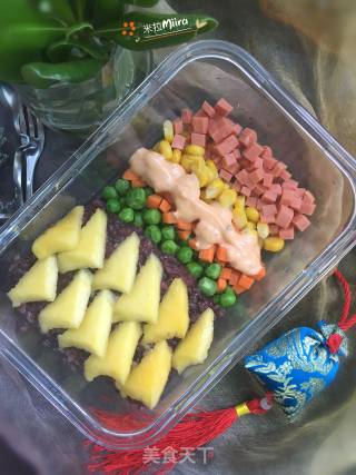 Fruit and Vegetable Sticky Rice Bento recipe