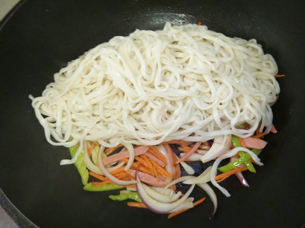 Fried Noodles with Vegetables recipe