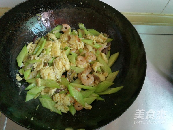 Seafood Melon Sliced Egg recipe