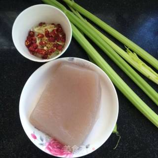 Stir-fried Konjac with Celery recipe