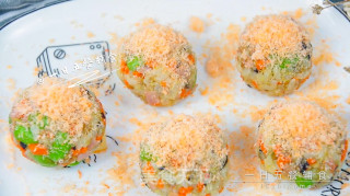 Shrimp, Miscellaneous Vegetables and Cheese Rice Ball Baby Food Supplement, Cooked Rice + Carrot + Cooked Edamame recipe