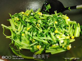 Stir-fried Water Spinach with Corn Kernels and Shrimp Paste recipe