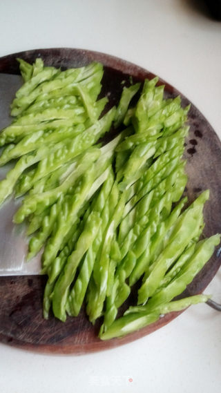 Summer Fast Hand Dish---cold Bitter Gourd recipe