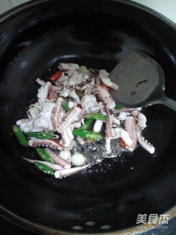 Spicy Squid with Cumin recipe