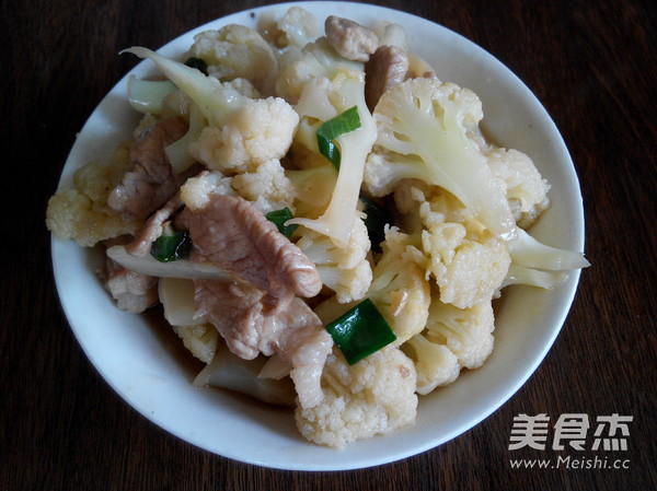 Cauliflower Stir-fried Pork Slices recipe