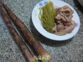 Stir-fried Pork Belly with Pickled Vegetables and Leishan recipe