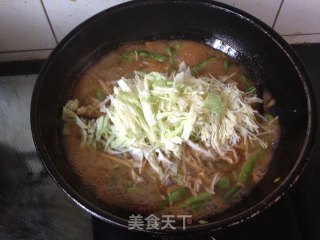 Braised Noodles with Pork and Beans recipe