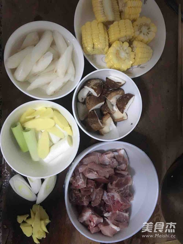 Yam and Corn Pork Ribs Soup recipe