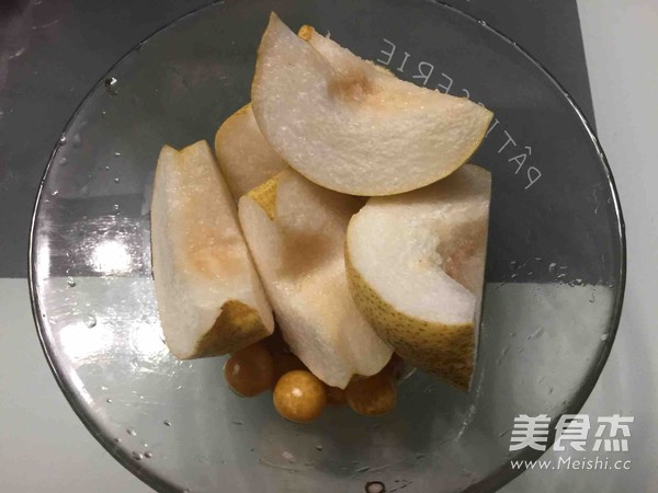 Girl Pear Juice recipe