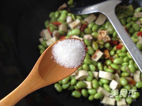 Stir-fried Diced Beans with Edamame and Rice recipe