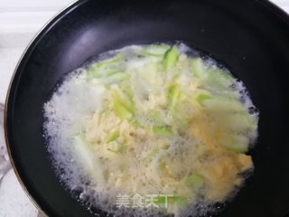 Sesame Oil and Loofah Soup recipe