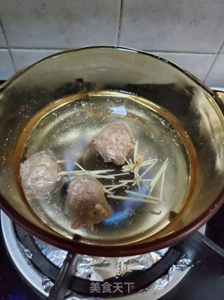 Beef Ball Enoki Mushroom Soup recipe