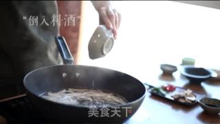 Hot and Sour Jade Fungus Soup recipe