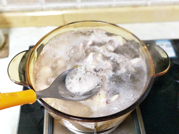 Stewed Chicken Soup with Mushroom recipe