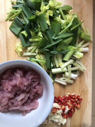 Stir-fried Shredded Pork with Cloud Ears recipe