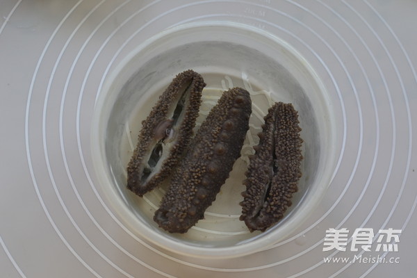 Golden Soup Barley Sea Cucumber recipe