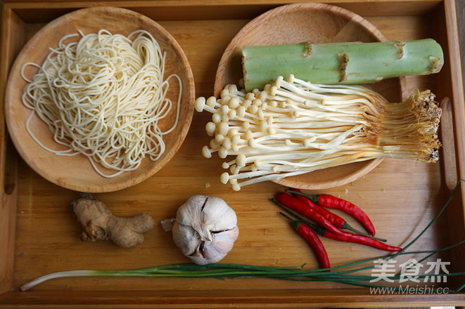 Enoki Mushroom Cold Noodle Roll recipe