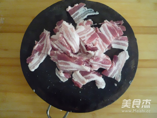 Stir-fried Pork with Hang Pepper recipe