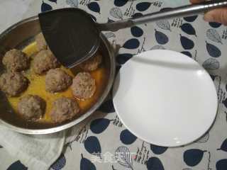 Steamed Mustard Meatballs recipe